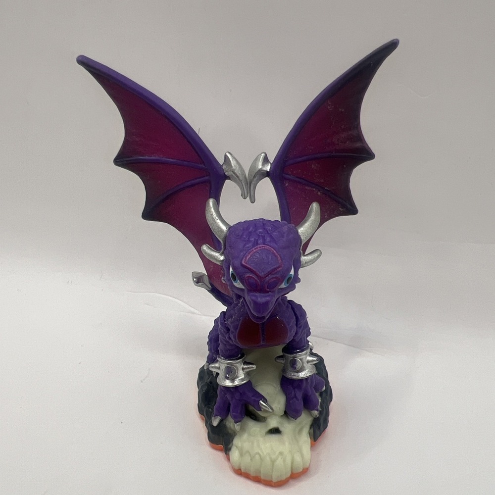 Skylanders Giants- Cynder Figure, Figure Only